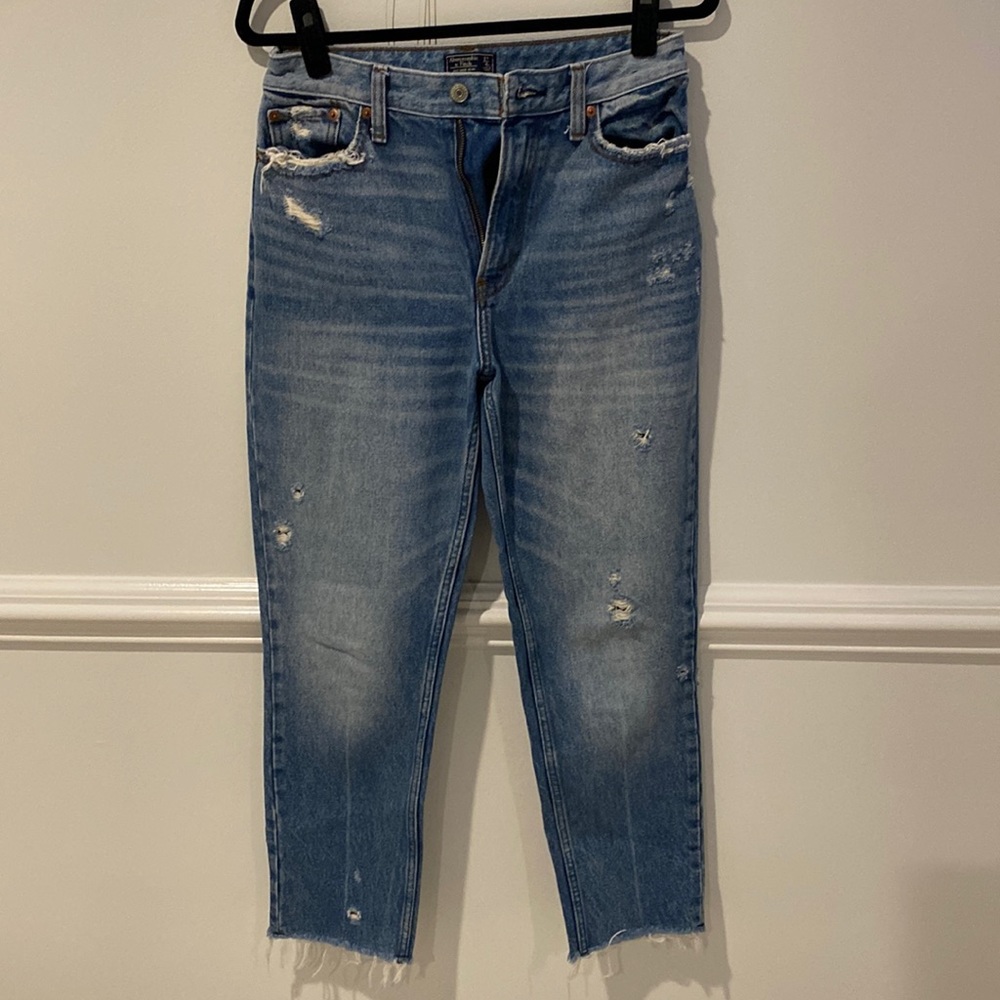 Abercrombie size 27 mom jean